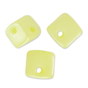 Crisscross Cubes 4 mm Pastel Yellow Pearl x30