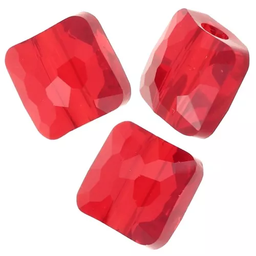 Square bead 8 mm - Fantasy Square PureCrystal 5035 - Light Siam x1
