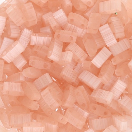 Miyuki Half Tila Beads 5x2.3x1.9 mm HTL-2556 - Silk Pale Coral x10g