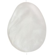 Flat irregular bead 22x17 mm in translucent resin - Pearlescent white x1