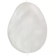 Flat irregular bead 22x17 mm in translucent resin - Pearlescent white x1