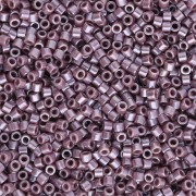 Toho Aiko 11/0 1.6 mm TA01133 - Opaque Lavender Luster x4g|raw }}