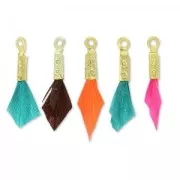 Assortment of 5 feather charms Made by Me 17 mm Koralle