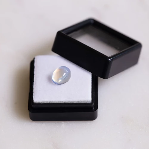 Oval moonstone 9x7 mm - 2.40 cts