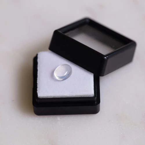 Oval moonstone 9x7 mm - 1.50 cts