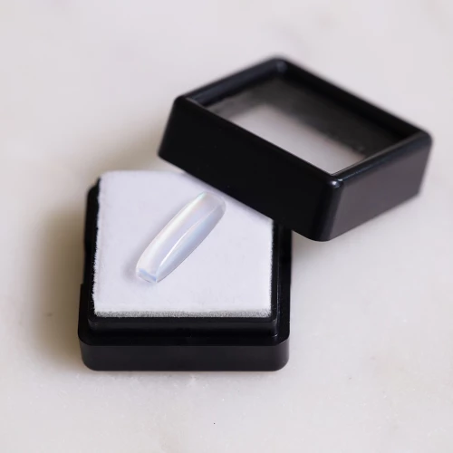 Baguette moonstone 16.6x4.8 mm - 2.80 cts