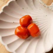 Irregular baroque bead in opaque resin 22x17 mm - Orange x1