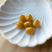 Translucent resin tube beads 12x11 mm - Honey yellow marbled x6