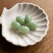 21x15 mm olive bead in translucent resin - Marbled lichen x1