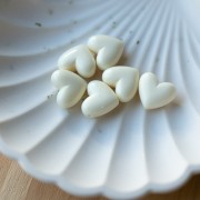 13x15 mm opaque resin heart beads - horizontal hole - Ecru x6