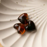 15.5x18 mm translucent resin heart bead - horizontal hole - Marbled amber x1