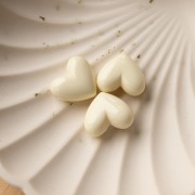 15.5x18 mm opaque resin heart bead - horizontal hole - Ecru x1