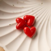 Heart bead 15.5x18 mm resin opaque - horizontal hole - Grenadine marbled x1