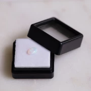 Australian oval opal 6.8x5 mm - 0.45 cts