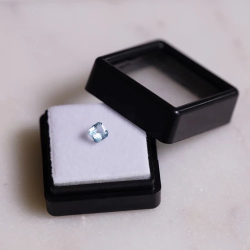 Rectangular Aquamarine 6.4x5.7 mm - 1.05 cts