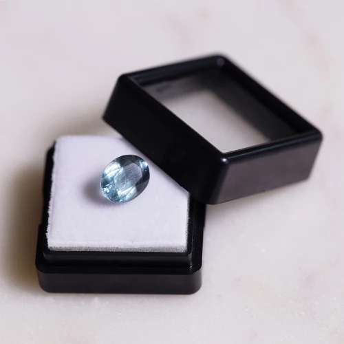 Oval Aquamarine 9.9x7.6 mm - 2.25 cts