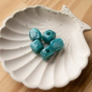 Irregular cube bead 15x13 mm in opaque resin - Blue Marble x1