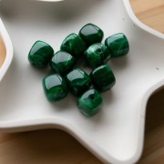 Irregular cube beads 16x17 mm - Acrylic opaque - Dark green marbled x10