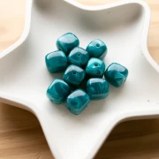 Irregular cube beads 16x17 mm - Acrylic opaque - Duck green marbled x10