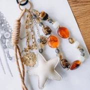 Irregular cube beads 16x17 mm - Acrylic opaque - Marbled brown x10