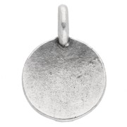 Round charm 12 mm - heart pattern - Antique fine silver plated x1