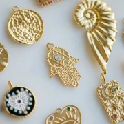 Fatma's hand pendant with Star of David 28x19 mm 304 stainless steel, gold-plated x1