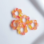 14 mm Acetate Flower Pendant - Marbled Pink - Yellow x1