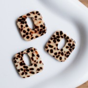 Square acetate pendant, hollow 21 mm - Mottled Brown - Cream x1