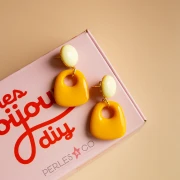 My DIY Jewelry - Trapeze shape dangling earrings kit - Orange version