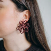 Thread flower earrings - 3D volume - 50x45 mm in raffia - Burgundy x2