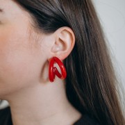 Double-threaded 35.5 mm resin hoop earrings - Red x2