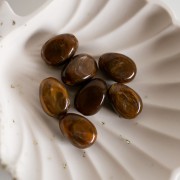 Flat irregular 18x13 mm acrylic beads - Dark brown x10