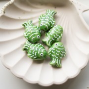 Ceramic fish bead 27x20 mm - Green - White x1