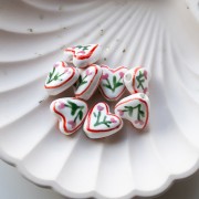 14 mm ceramic heart bead - flower motif - White - Red x1