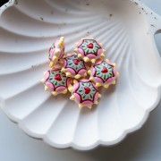 Round flattened glass bead 20 mm - Heart - Pink - Yellow - Red x1