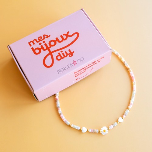 Mes bijoux DIY - Necklace kit with heishi beads and mother-of-pearl flowers