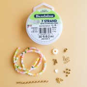 Mes bijoux DIY - Necklace kit with heishi beads and mother-of-pearl flowers