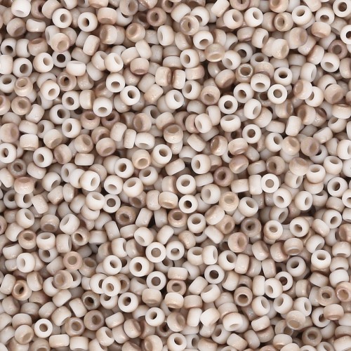 Rocaille Miyuki 15/0 55063 - Opaque White Celsian Mat x8g