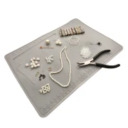 Double-sided adhesive beading mat 31x22.5 cm - Beadsmith - Grey x1