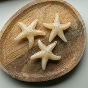 Starfish pendant 49x45 mm in acrylic - Ecru - White marbled x1