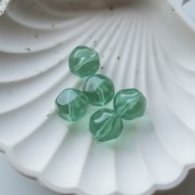Round irregular faceted 14 mm clear resin beads - Moss green x1