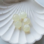 14 mm irregular round faceted beads in transparent resin - Champagne x1