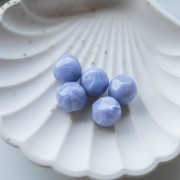 14 mm irregular round faceted beads in opaque resin - Marbled glacier grey