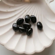 Irregular nugget beads 13.5x9 mm in opaque resin - Black with gold glitter x8