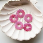 21 mm resin doughnut pendant - Raspberry marbled x1