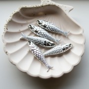 Fish pendant 48x11.5 mm in resin - Silver x1