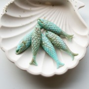 Fish pendant 48x11.5 mm in resin - Marbled turquoise x1
