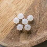 11 mm translucent resin pumpkin bead - White opal x6