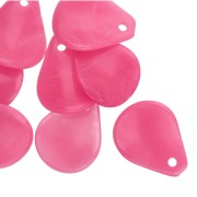 Bright pink - Curved flower petals 14x10.5 mm in resin - Vivid pink marbled x8 Curved flower petals 14x10.5 mm in resin - Vivid pink marbled x8