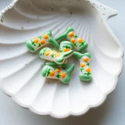 Pearl Santiag - cowboy boot 24x17 mm glass - Fruit motif - Green - Peach